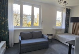 Warszawa Ochota | 21,8 m² | Oddzielna kuchnia | Bezpośrednio | Winda