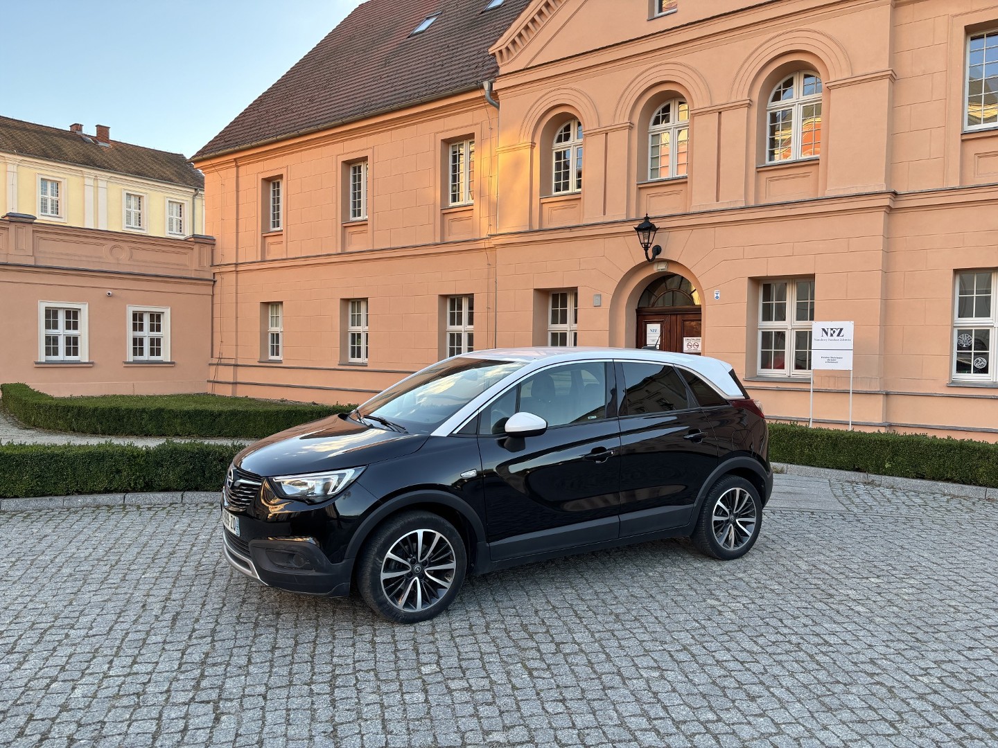 Opel Crossland X Zadbany