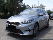 Kia Cee&apos;d III 1.5 T-GDI Business Line DCT 1.5 T-GDI Business Line DCT 140KM