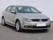 Volkswagen Jetta VI , Salon Polska, Serwis ASO, Klima, Tempomat, Parktronic,