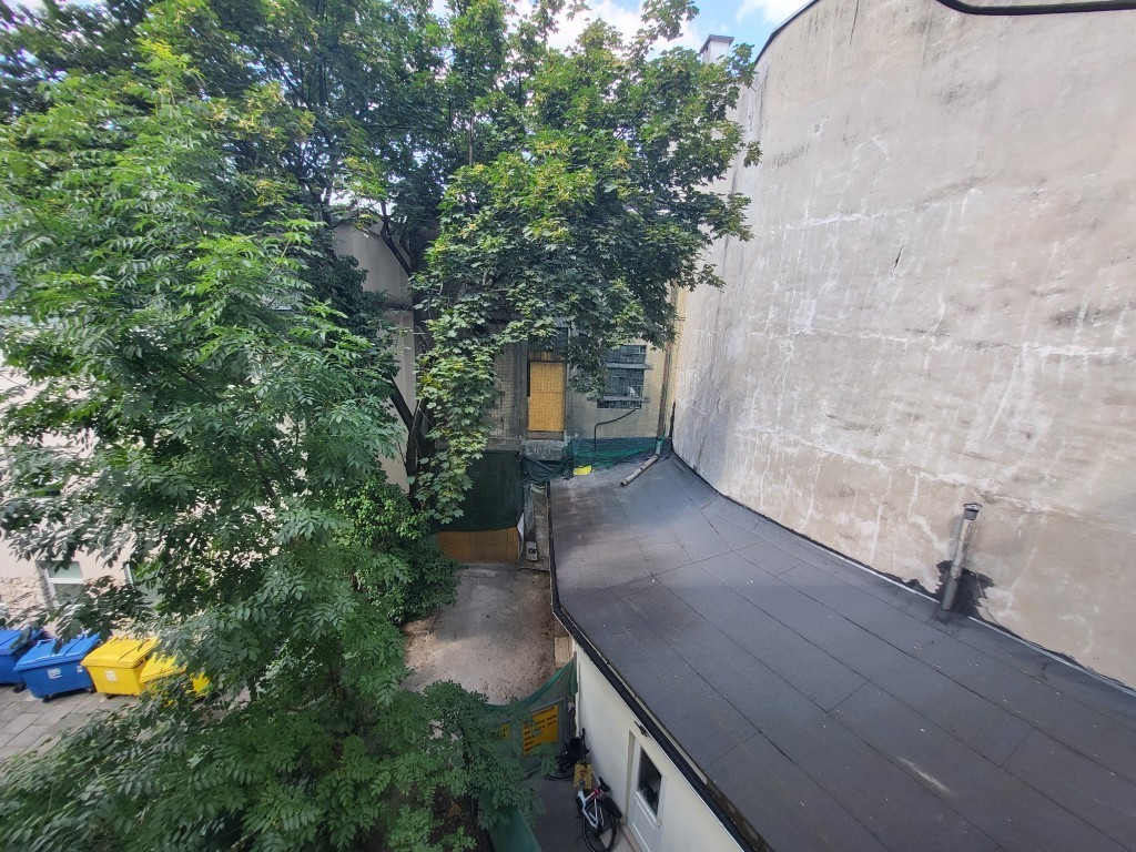 Szewska - 2 piętro, 36m2, widok na podwórko