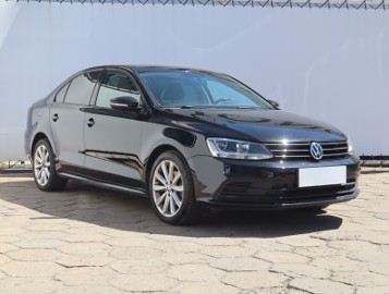 Volkswagen Jetta VI , Salon Polska, Klimatronic, Tempomat, Parktronic