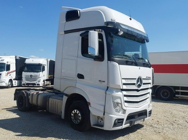 Mercedes-Benz Actros-1