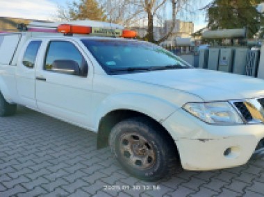 Nissan Navara D40-1