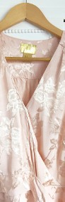 Sukienka H&M 34 XS jasny pudrowy róż wiskoza żakard kwiaty róże-3