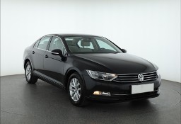 Volkswagen Passat B8 , Salon Polska, Klimatronic, Tempomat, Parktronic,