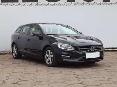 Volvo V60 I , Salon Polska, Serwis ASO, 181 KM, Automat, Navi,-1