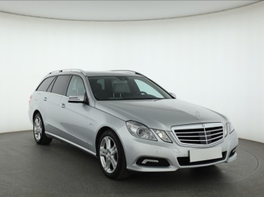 Mercedes-Benz Klasa E W212 , Automat, Skóra, Navi, Xenon, Bi-Xenon, Klimatronic,-1