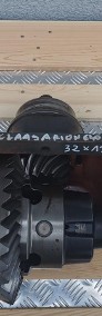 Wkład mostu przedniego 13X32 Claas Arion 630 {Carraro}-4