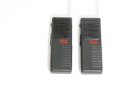 Kieszonkowy radiotelefon o numerze homologacji Z G400 535 W K/str