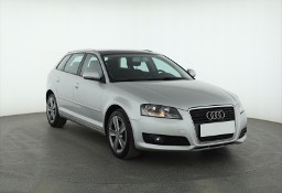 Audi A3 II (8P) , Klimatronic, Parktronic, Podgrzewane siedzienia,