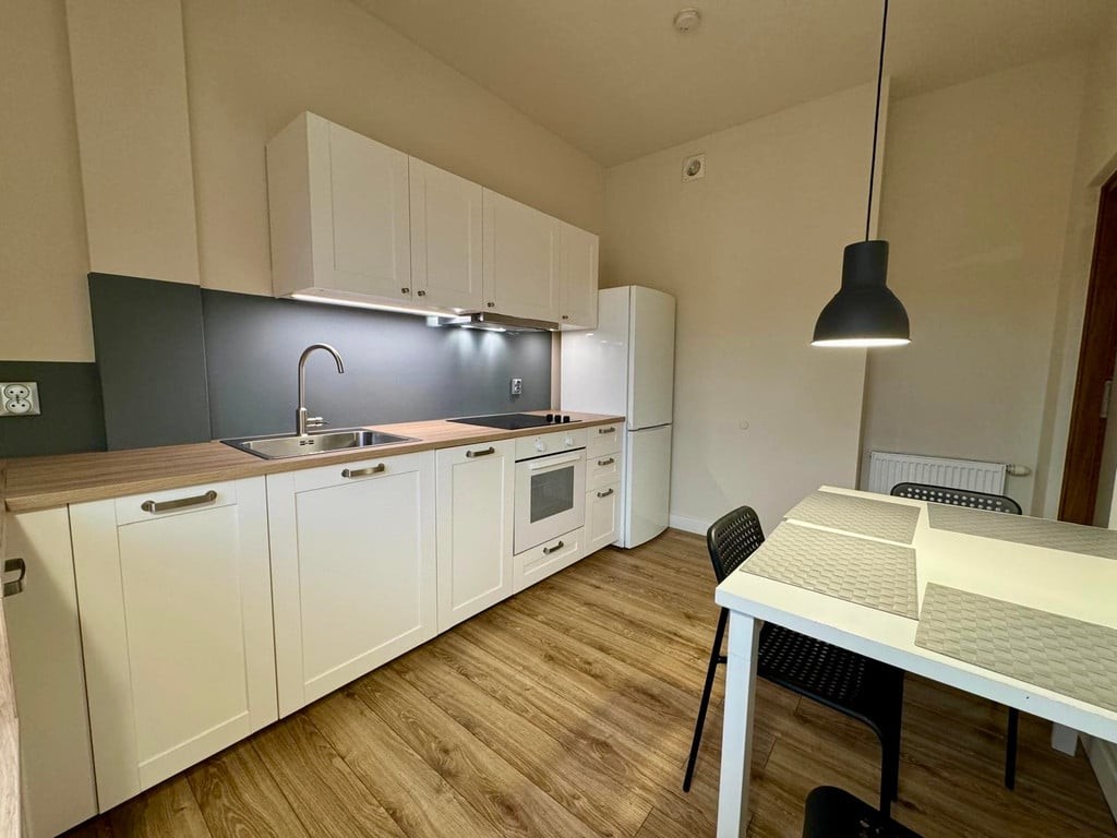 MARCELIŃSKA 62, Grunwald, 2 pokoje plus antresola 30 m² - Więcej