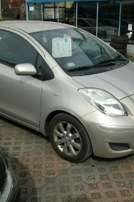 Toyota Yaris II Idealny stan/ II właściciel/ 1.4/101 KM/ bardzo niski przebieg-2