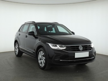 Volkswagen Tiguan , Salon Polska, 1. Właściciel, Serwis ASO, DSG, Navi,-1