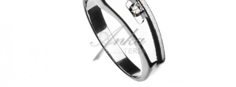 Srebrny pierścionek z białą cyrkonią-1