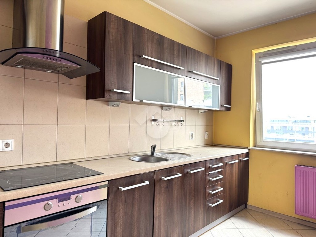 Przewóz | 1 pokój | 34 m² | 3 piętro | do remontu