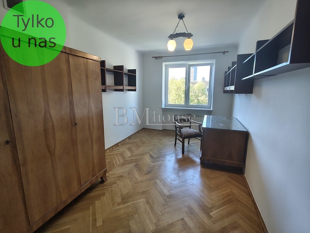Śródmieście 3 pok mieszk oddzielna kuchnia 2950 zł - Więcej