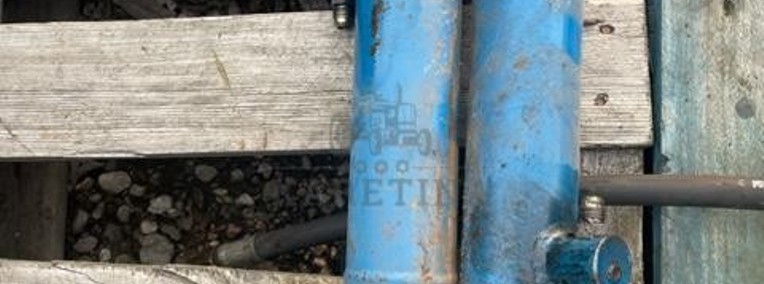 Ford New Holland 8730 - Siłowniki Podnośnika-1