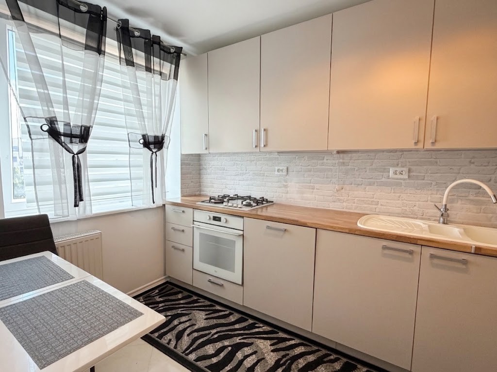 Dwupoziomowe mieszkanie 111,5 m², Piaseczno, ul. Albatrosów