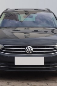 Volkswagen Passat B8 , Salon Polska, Navi, Klimatronic, Tempomat, Parktronic,-2