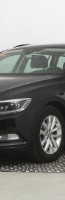 Volkswagen Passat B8 , Salon Polska, 1. Właściciel, VAT 23%, Navi, Klimatronic,-3