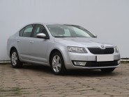 Skoda Octavia III , Salon Polska, Klima, Parktronic