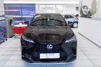 Lexus NX NX 14- 450h+ F Sport AWD