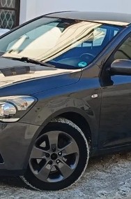 KIA CEED .Zadbane auto z Niemiec .Mały przebieg-2