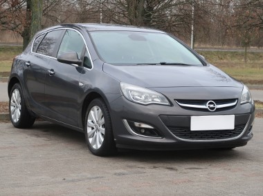 Opel Astra J , Skóra, Navi, Klimatronic, Tempomat-1