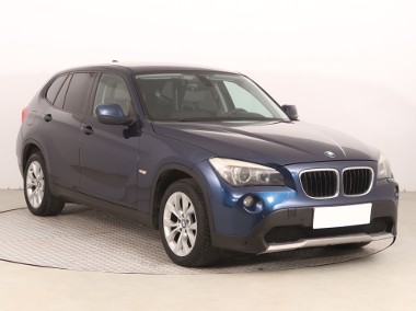 BMW X1 I (E84) , Automat, Navi, Xenon, Bi-Xenon, Klimatronic, Parktronic,-1