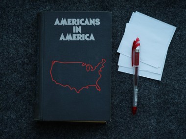 Książka "Americans in America". Autor: Stanislav Kondrashov-1
