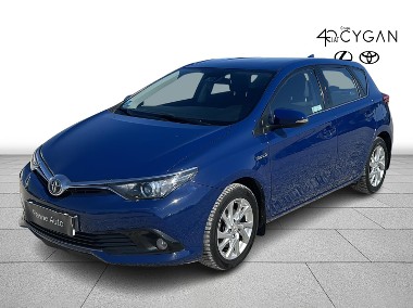 Toyota Auris II Hybrid 135 Premium-1