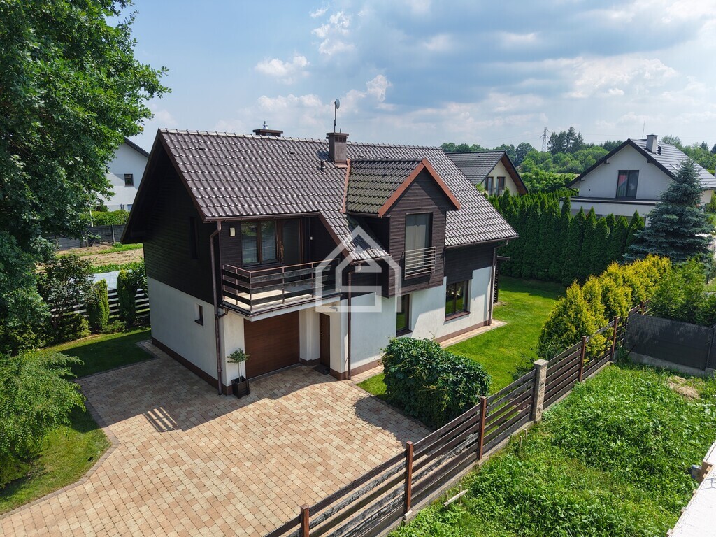Dom 139m² z tarasem i garażem | Śledziejowice – pohled 2