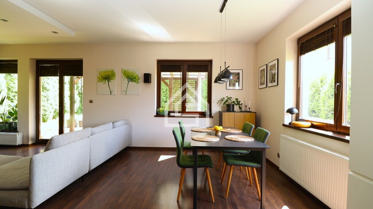 Dom 139m² z tarasem i garażem | Śledziejowice – pohled 3