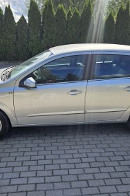 **Opel Astra 1.6 2009r - Ładny stan**-2