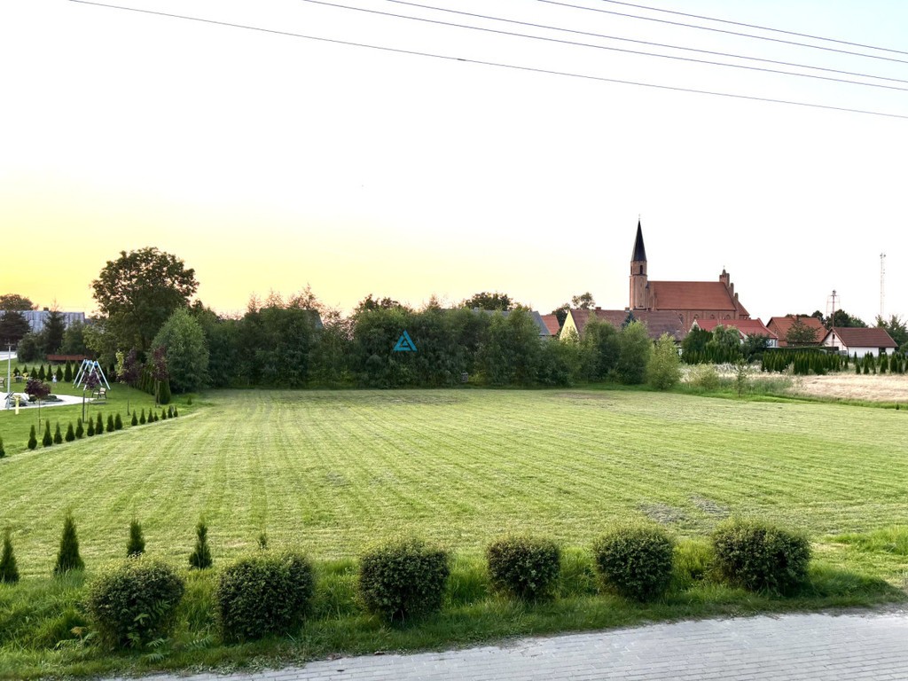 Urokliwa działka budowlana na sprzedaż – pohled 5