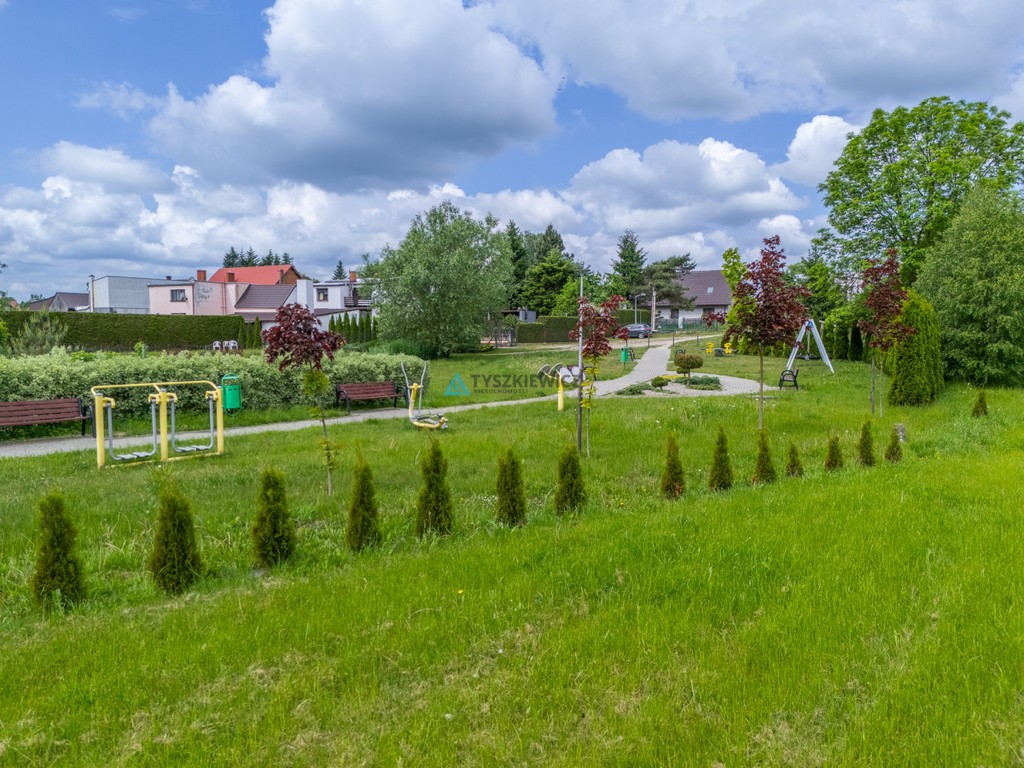 Urokliwa działka budowlana na sprzedaż – pohled 6