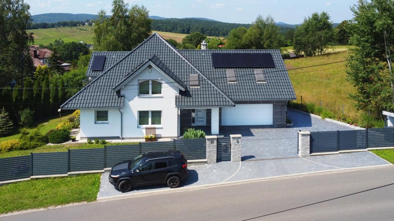 Nowoczesny dom Krzyszkowice k. Krakowa| 10 arów | Widok na góry