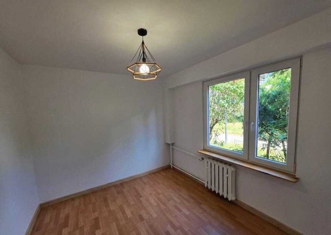 Parter I Oddzielna kuchnia I Balkon - Widok 4