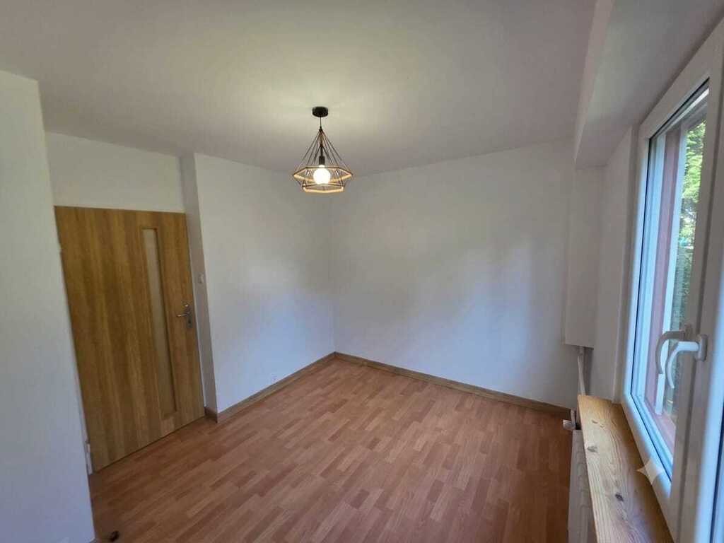 Parter I Oddzielna kuchnia I Balkon - Widok 5