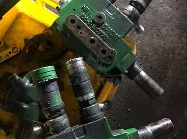 John Deere - Sekcja Rozdzielacza-1