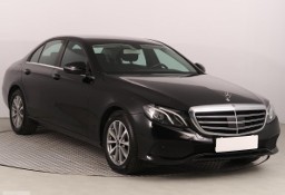 Mercedes-Benz Klasa E W213 , Salon Polska, 191 KM, Automat, VAT 23%, Navi, Klimatronic,