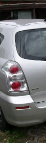 Toyota Corolla Verso III 99KW/2231 cm<sup>3</sup>-3
