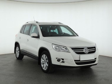 Volkswagen Tiguan , Salon Polska, Serwis ASO, Navi, Klimatronic, Parktronic-1