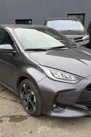Toyota Yaris IV Executive 1.5 Hybrid Executive 1.5 Hybrid 130KM | Podgrzewane fotele-2