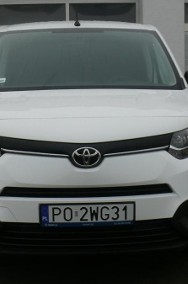 Toyota ProAce Minivan-2
