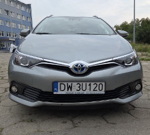 Toyota Auris II hybryda Kombi  2017