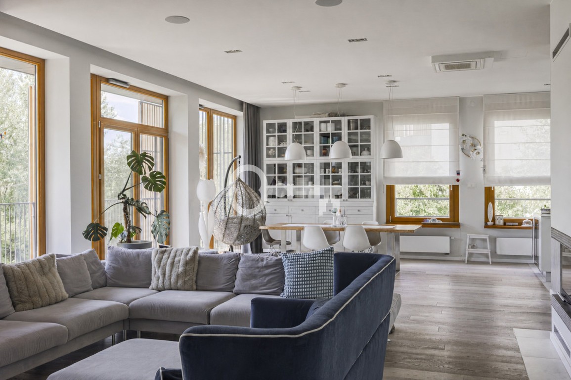 APARTAMENT Z WIDOKIEM NA ZIELEŃ
