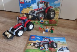 Klocki Lego City Traktor i Wakacyjny Kamper