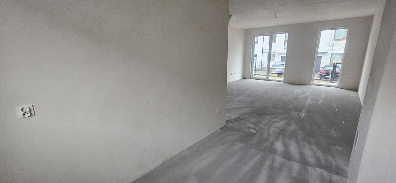 Słoneczny dwupoziomowy dom z wielkim ogrodem i potencjałem - Widok 5
